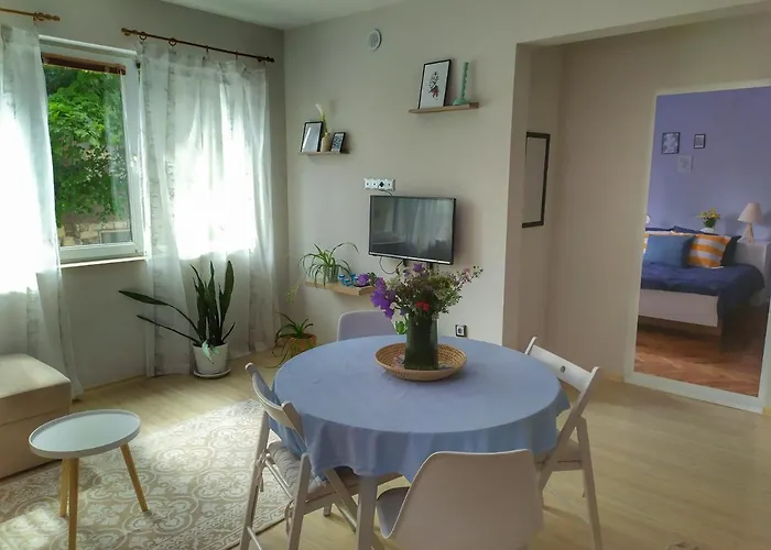 Into The Blue, 4 Guests, 5 Min Away From The Beach